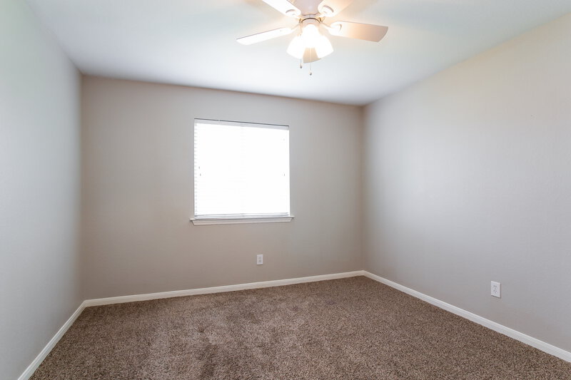 0/Mo, 9211 Filaree Ridge Ln Houston, TX 77089 Master Bedroom View