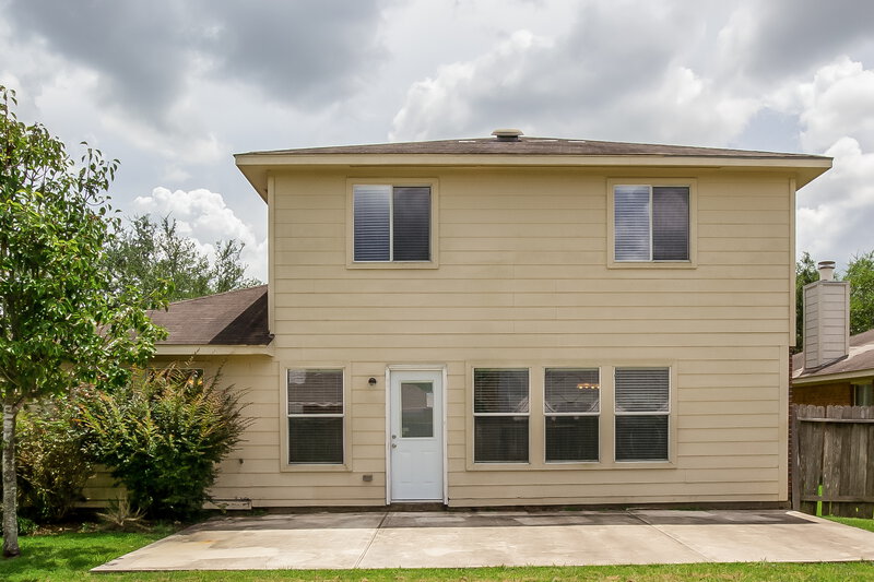 0/Mo, 9211 Filaree Ridge Ln Houston, TX 77089 Rear View