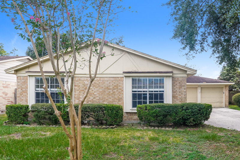 1,555/Mo, 2707 Skelton Dr Houston, TX 77067 External View