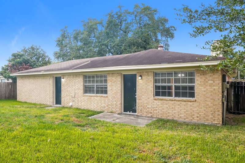 1,555/Mo, 2707 Skelton Dr Houston, TX 77067 Rear View