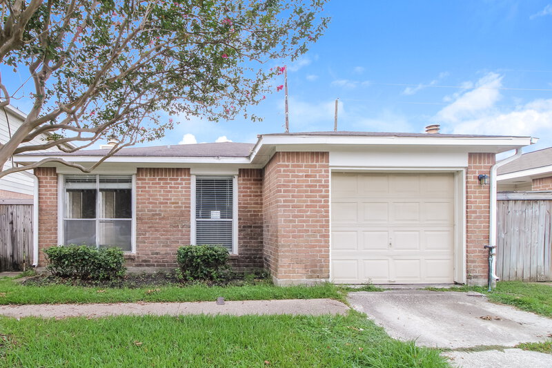 1,610/Mo, 7851 Gatehouse Dr Houston, TX 77040 External View