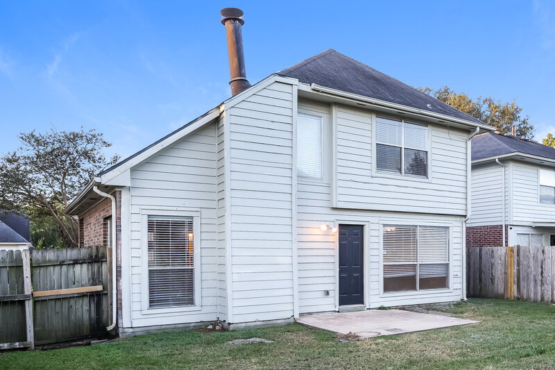 1,835/Mo, 10326 Timberloch Dr Houston, TX 77070 Rear View