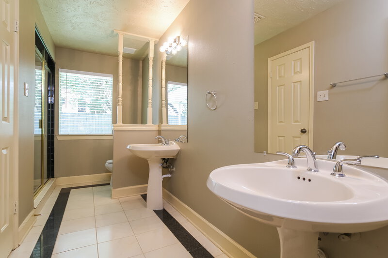 2,075/Mo, 14623 Cypress Valley Dr Cypress, TX 77429 Master Bathroom View 2