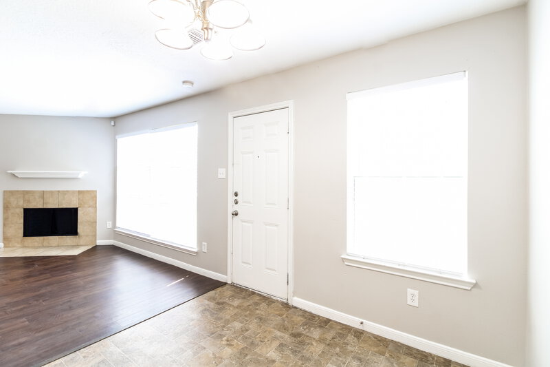 2,145/Mo, 10514 Southway Bend Ln Houston, TX 77034 Dining Room View