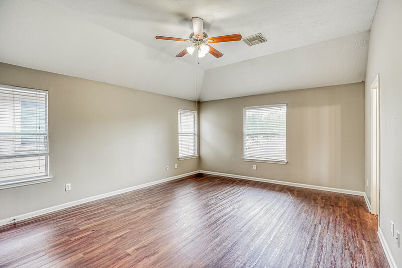 1,855/Mo, 10514 Southway Bend Ln Houston, TX 77034 Main Bedroom View