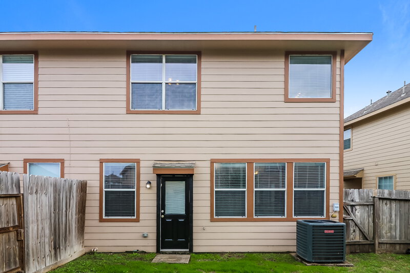 1,805/Mo, 14408 Birch Knoll Ln Houston, TX 77047 Rear View