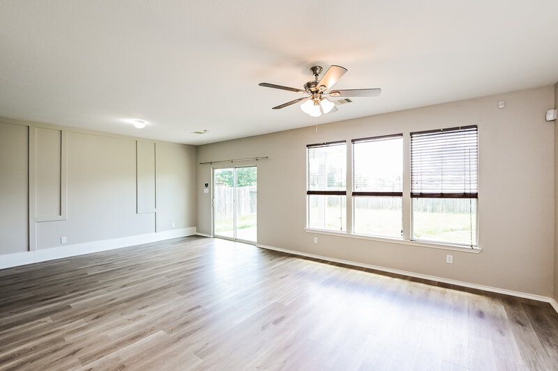 2,045/Mo, 7615 Shavano Ln Cypress, TX 77433 Living Room View