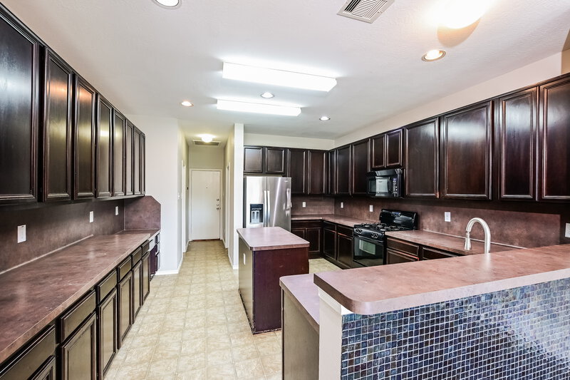 2,045/Mo, 7615 Shavano Ln Cypress, TX 77433 Kitchen View
