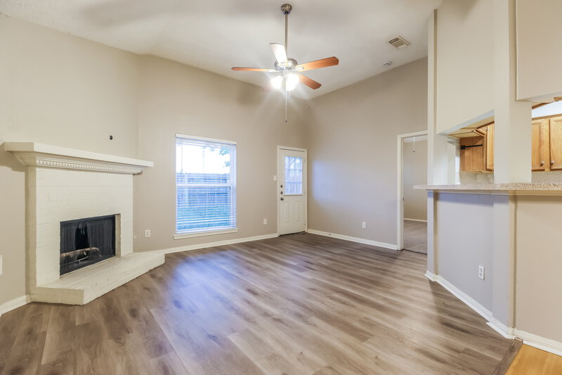 1,935/Mo, 7543 River Pines Dr Cypress, TX 77433 Living Room View