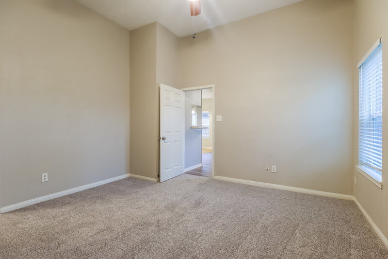 1,935/Mo, 7543 River Pines Dr Cypress, TX 77433 Main Bedroom View 2