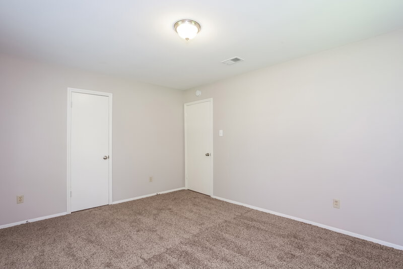 0/Mo, 208 Garden Dr Friendswood, TX 77546 Bedroom View 3