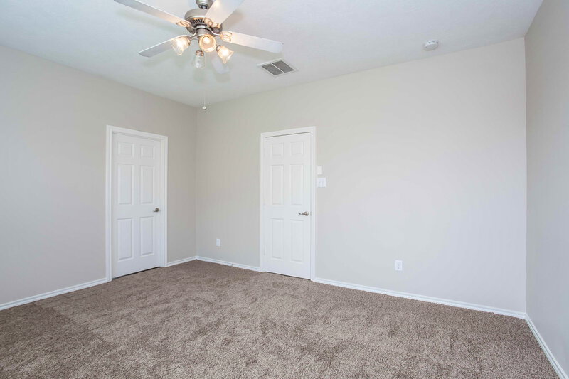 2,130/Mo, 11003 Oasis View Ln Houston, TX 77034 Bedroom View