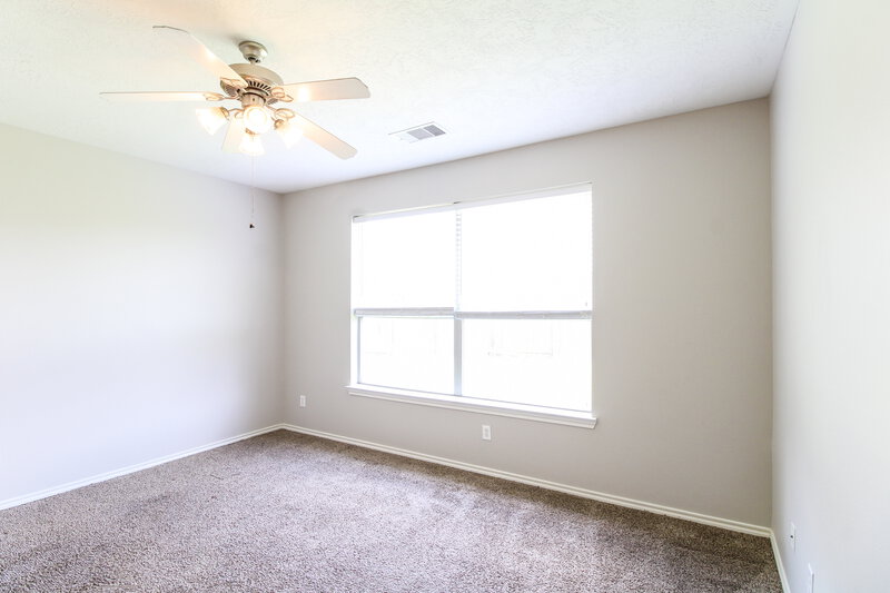 2,150/Mo, 11003 Oasis View Ln Houston, TX 77034 Main Bedroom View