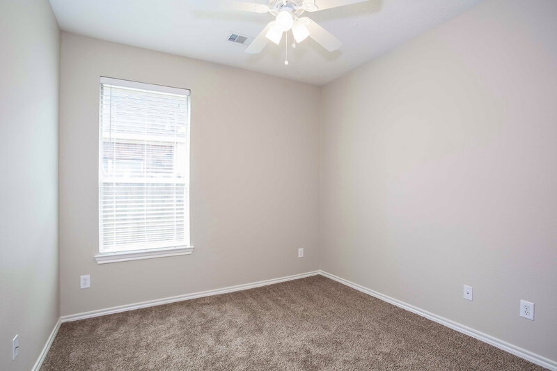 2,130/Mo, 11003 Oasis View Ln Houston, TX 77034 Bedroom View 3