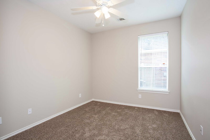 2,130/Mo, 11003 Oasis View Ln Houston, TX 77034 Bedroom View 4