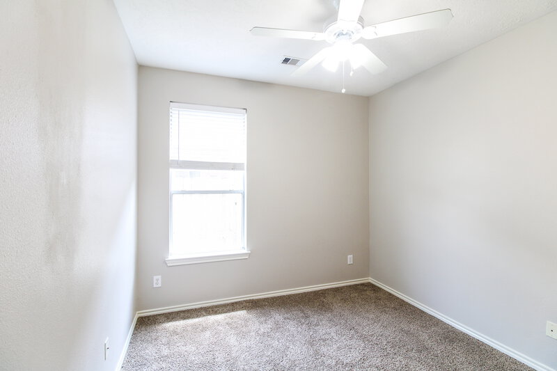 2,150/Mo, 11003 Oasis View Ln Houston, TX 77034 Bedroom View