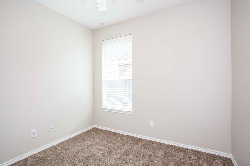 2,130/Mo, 11003 Oasis View Ln Houston, TX 77034 Bedroom View 5