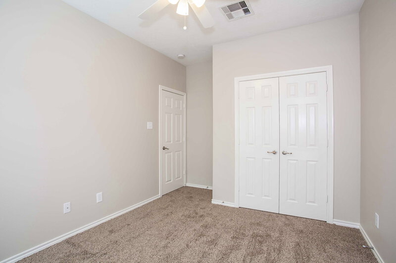 2,130/Mo, 11003 Oasis View Ln Houston, TX 77034 Bedroom View 7