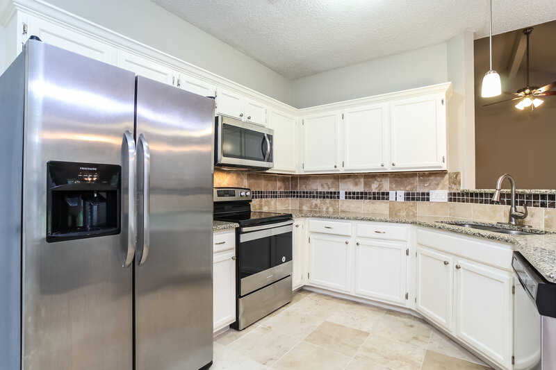1,815/Mo, 3122 Georgia Pine Dr Spring, TX 77373 Kitchen View
