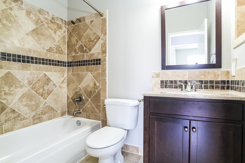 1,815/Mo, 3122 Georgia Pine Dr Spring, TX 77373 Bathroom View
