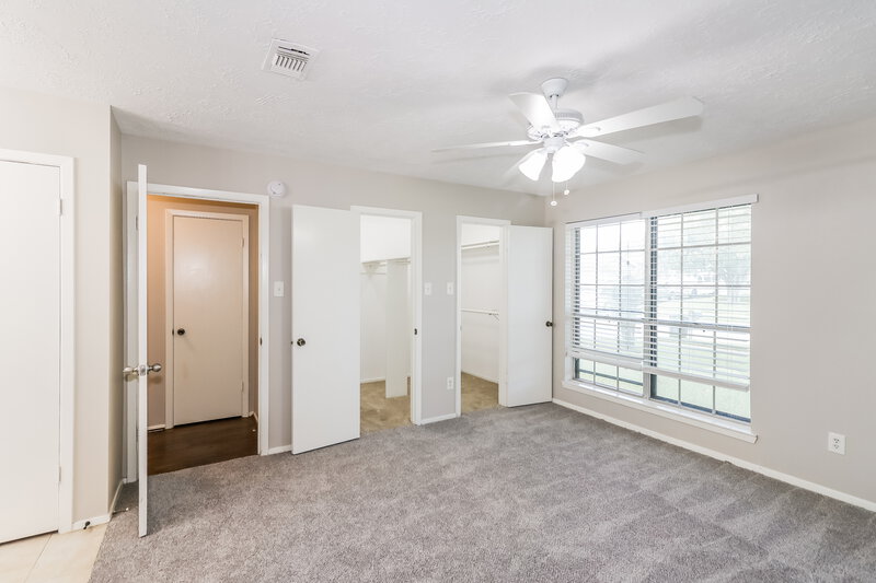 1,965/Mo, 7311 Skybright Ln Houston, TX 77095 Main Bedroom View