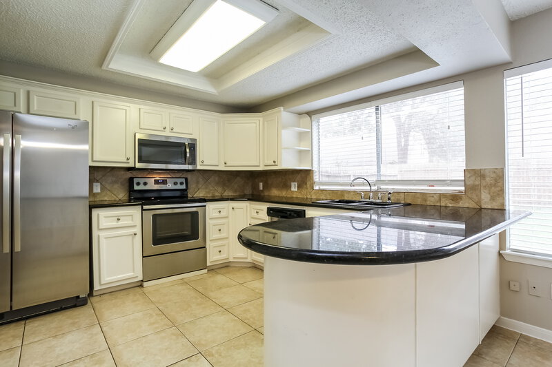 2,045/Mo, 16822 Spruce Run Dr Spring, TX 77379 Kitchen View