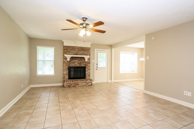 1,805/Mo, 23527 Newgate Dr Spring, TX 77373 Living Room View 2