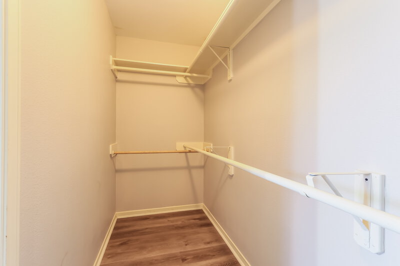 1,685/Mo, 614 Cypresswood Trce Spring, TX 77373 Walk In Closet View