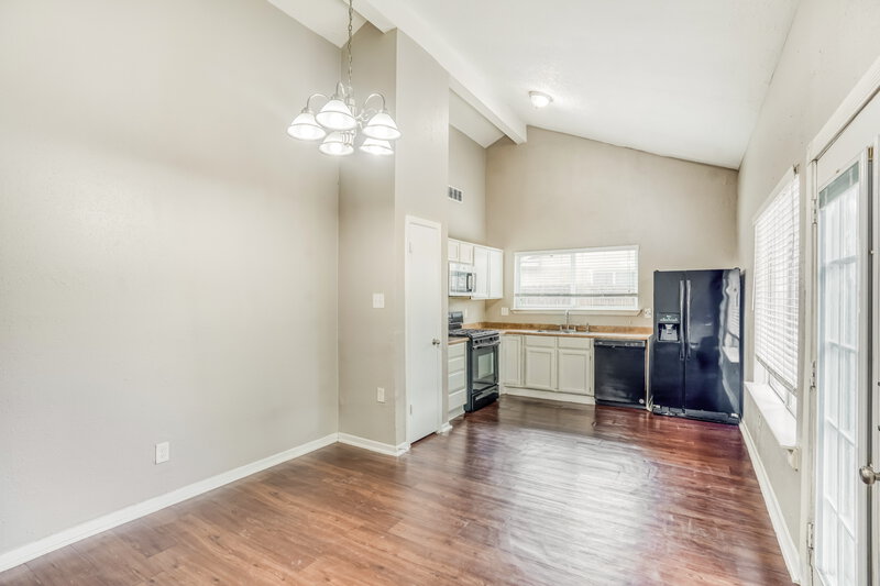 1,885/Mo, 3002 Sherborne St Pearland, TX 77584 Dining Room View