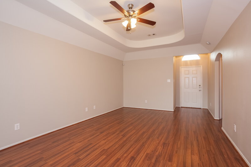 1,975/Mo, 12719 Rio Brazos St Rosharon, TX 77583 Family Room View 2