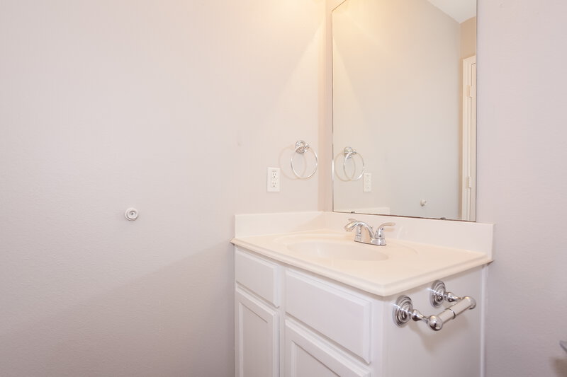 1,975/Mo, 12719 Rio Brazos St Rosharon, TX 77583 Powder Room View