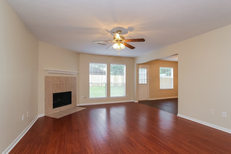 1,860/Mo, 8002 Scarlet Tanager Dr Humble, TX 77396 Family Room View