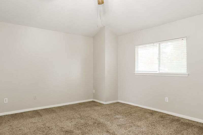 0/Mo, 8002 Scarlet Tanager Dr Humble, TX 77396 Main Bedroom View