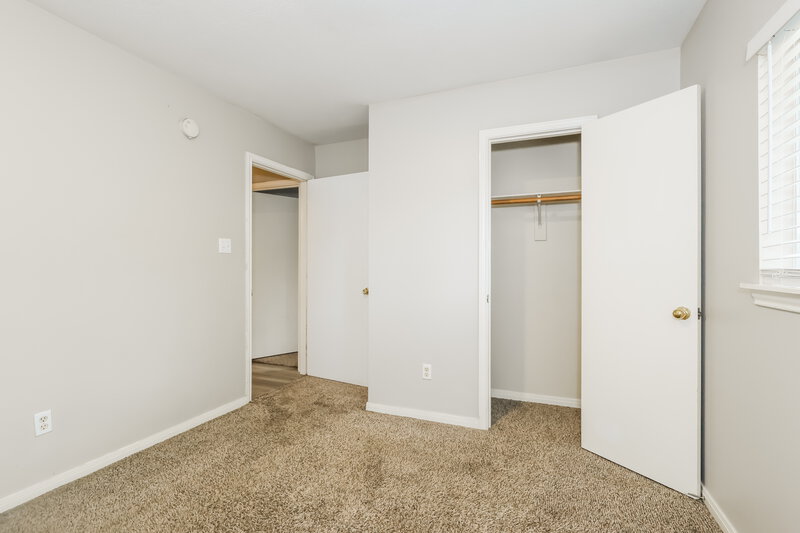 0/Mo, 8002 Scarlet Tanager Dr Humble, TX 77396 Bedroom View