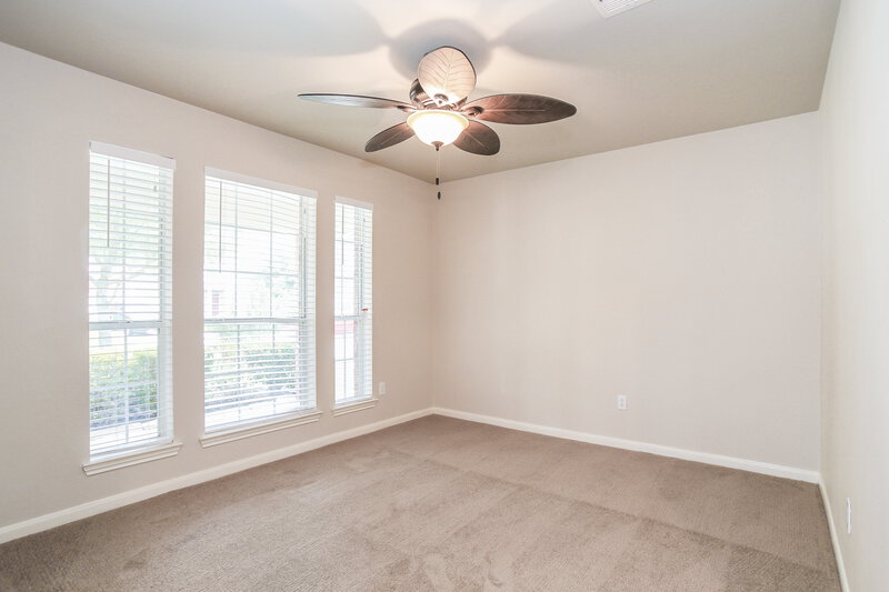 2,160/Mo, 14819 Olde Manor Ln Houston, TX 77068 photolivingroom View