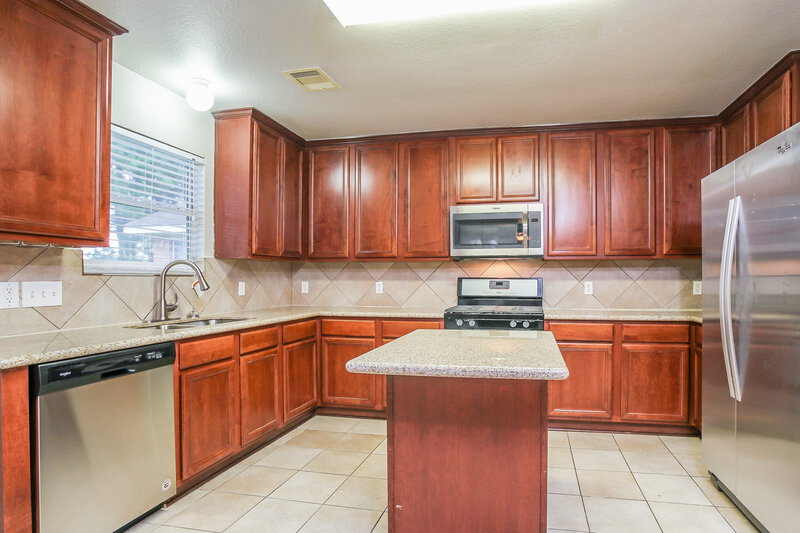 2,160/Mo, 14819 Olde Manor Ln Houston, TX 77068 photokitchen View 2