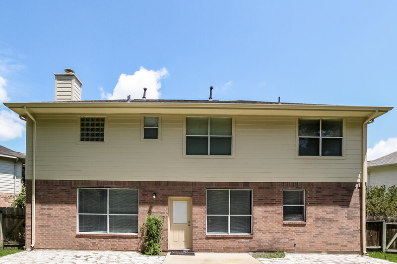 2,815/Mo, 20602 Carmine Oak Ct Humble, TX 77346 Rear View 2
