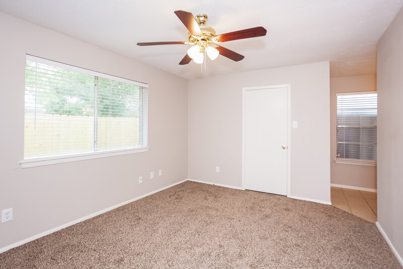 1,945/Mo, 16722 Dew Drop Ln Houston, TX 77095 Master Bedroom View 2