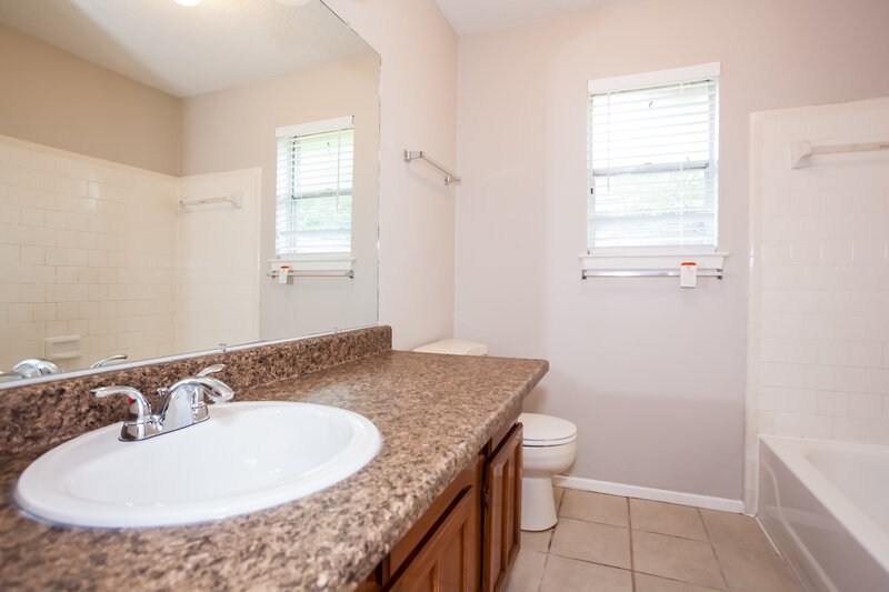 1,945/Mo, 16722 Dew Drop Ln Houston, TX 77095 Master Bathroom View