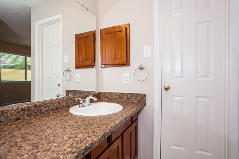 1,945/Mo, 16722 Dew Drop Ln Houston, TX 77095 Bathroom View