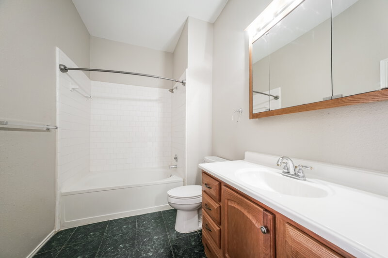 1,890/Mo, 17219 Harmony Hill Dr Spring, TX 77379 Main Bathroom View 2