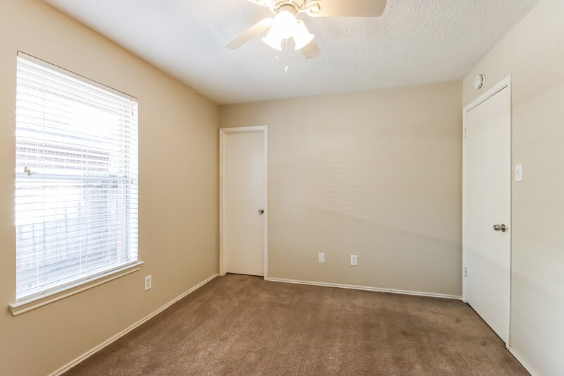 2,035/Mo, 18718 Cleeve Close Humble, TX 77346 Bedroom View