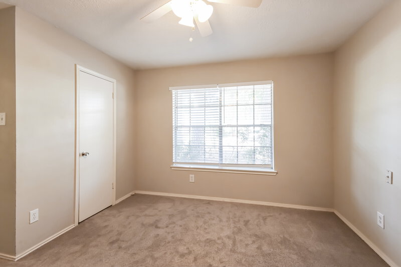 2,035/Mo, 18718 Cleeve Close Humble, TX 77346 Bedroom View 3