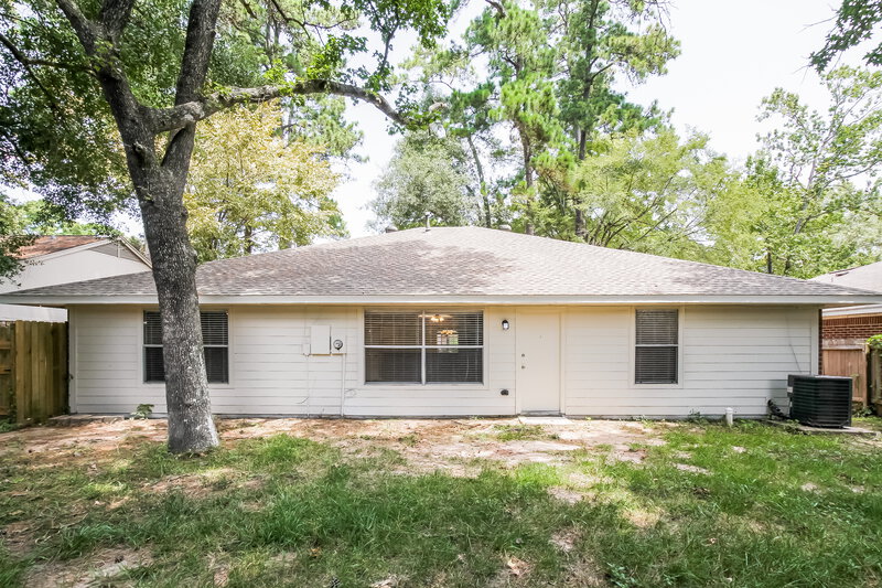 2,035/Mo, 18718 Cleeve Close Humble, TX 77346 Rear View 2