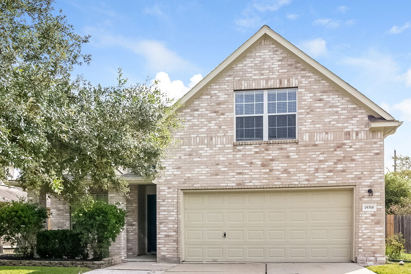 2,580/Mo, 19310 Pinewood Bluff Ln Humble, TX 77346 External View