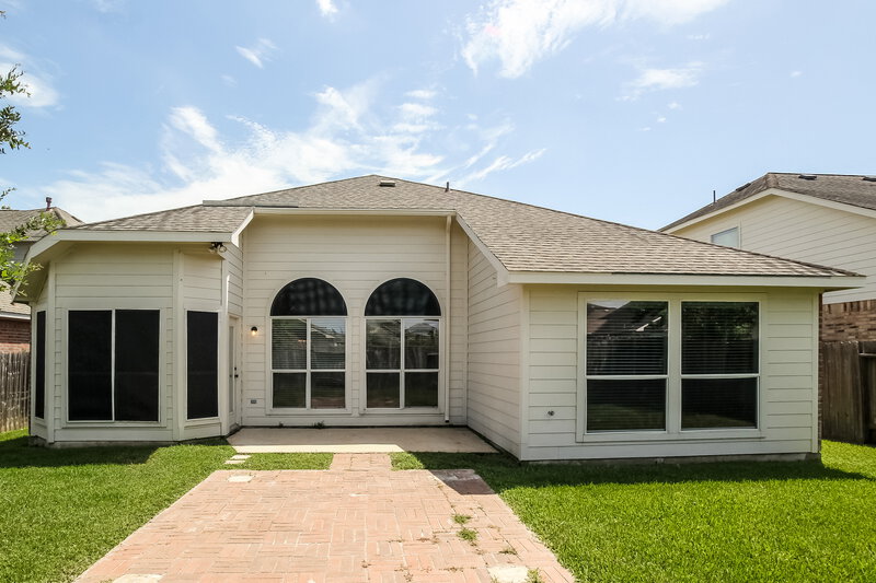 2,140/Mo, 22739 Hearthstone Hill Ln Spring, TX 77373 Rear View