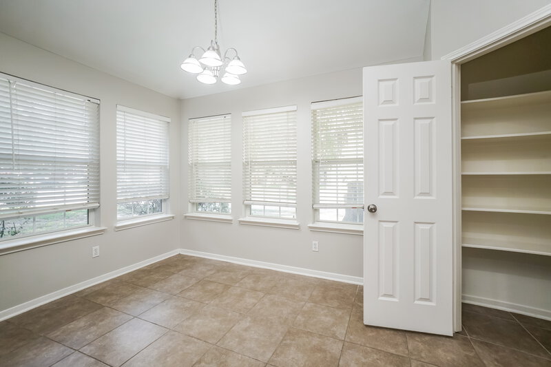 2,340/Mo, 518 Robinwood Dr Spring, TX 77386 Breakfast Nook View