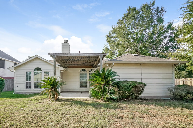 2,340/Mo, 518 Robinwood Dr Spring, TX 77386 Rear View 2