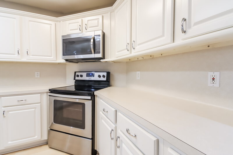 1,985/Mo, 18608 Timbers Dr Humble, TX 77346 Kitchen View 2