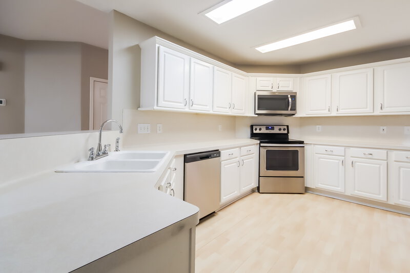 1,985/Mo, 18608 Timbers Dr Humble, TX 77346 Kitchen View 3